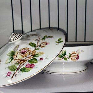 Vintage Lynmore Fine China Golden Rose Covered Casserole – 1950s Japan MCM